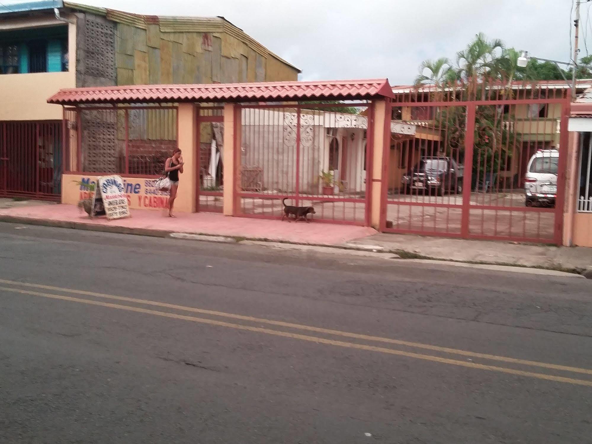 Cabinas Madeleine Puntarenas Exterior photo